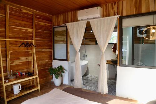 Фотография из галереи Naman Homestay Mộc Châu в городе Моктяу