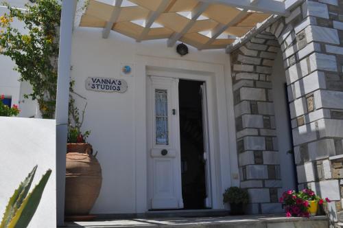 Gallery image of Vanna's Studios in Naousa