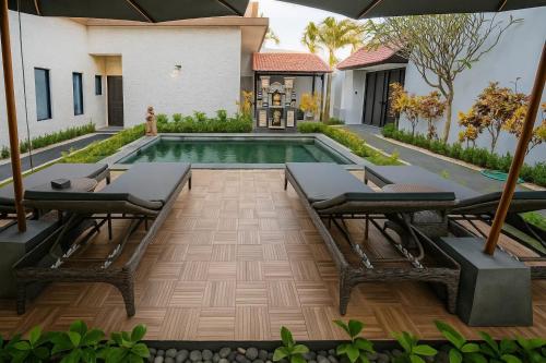 Kolam renang di atau dekat dengan Serendipity Bali