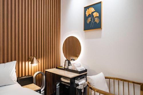 Cama o camas de una habitación en HotelInsta Main Branch
