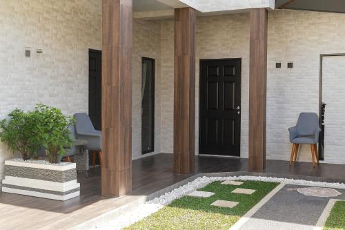 Kawasan patio atau luaran di Serendipity Bali