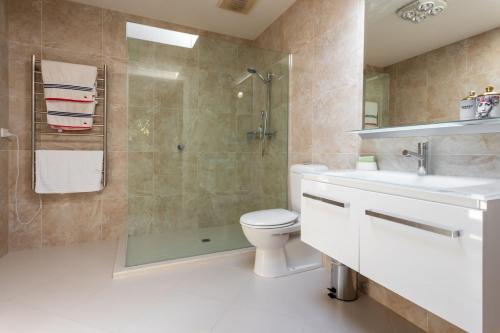 Ένα μπάνιο στο White Lotus