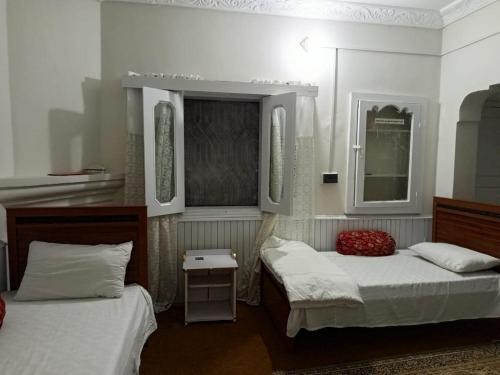 Gambar di galeri bagi Gohar Guest House and Khan Restaurant di Dādar