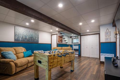 Ruang duduk di Spa & Lake Access - Le Chic Shack des 3 lacs