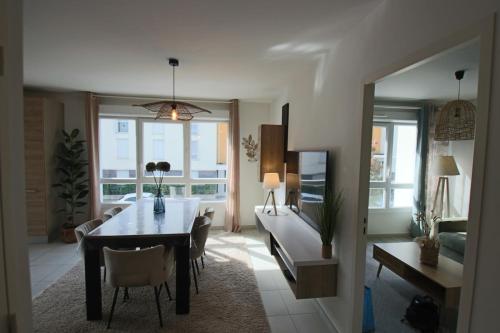 Φωτογραφία από το άλμπουμ του Appartement T3 75 m2 3 chambres, balcon, Aix les Bains σε Aix-les-Bains