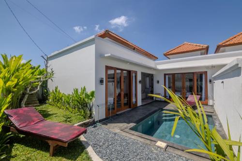 Πισίνα στο ή κοντά στο The Villa Tjindra Mata Ubud