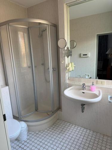 Koupelna v ubytování Alcor Hotel Störtebeker