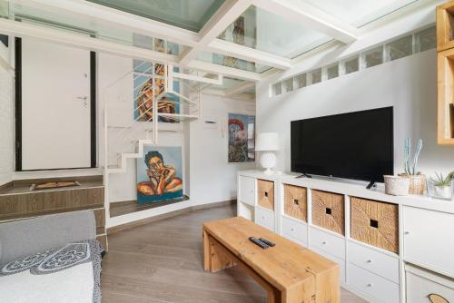 GuestHost - Comfortable Loft Apartment Città Studi