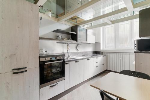 GuestHost - Comfortable Loft Apartment Città Studi