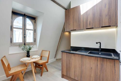 New studio - 2P - Place-Vendome