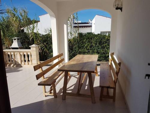 Balkoni atau teres di Villa Luz refugio de calma y belleza en Menorca