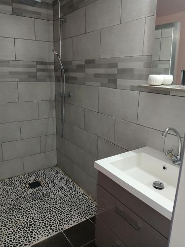 Un baño de Le Gîte des Papillon
