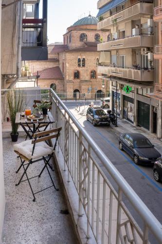 Harmony Oasis - In The Heart of Thessaloniki