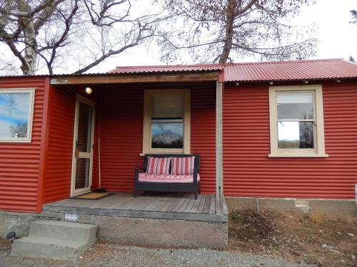 Gallery image of The Red Hut in Lake Tekapo