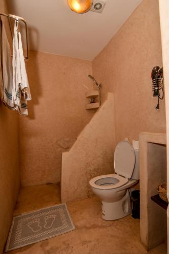 Un baño de Riad ouhmidi