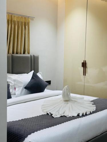 Shreshtam Apart Hotel, Kondapur