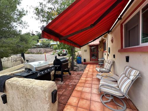 Galeriebild der Unterkunft Spacious Home, Vintage Charm in Bisbee