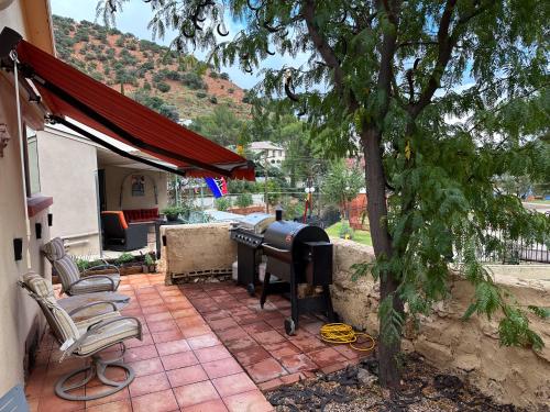 Galeriebild der Unterkunft Spacious Home, Vintage Charm in Bisbee