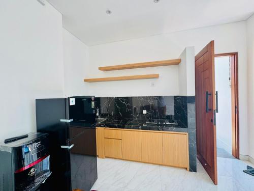 Kuchyň nebo kuchyňský kout v ubytování New Villa 2 Bedroom in Canggu
