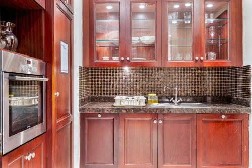 2BHK Downtown Breathtaking Burj Khalifa View photo 2
