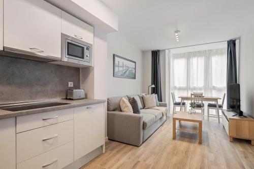 Cozy apartment in Puente de Toledo -2A