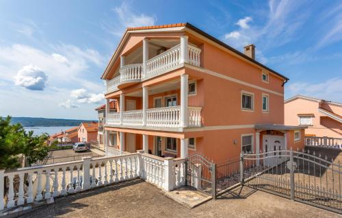 Cozy Apartment In Crikvenica With Wifi