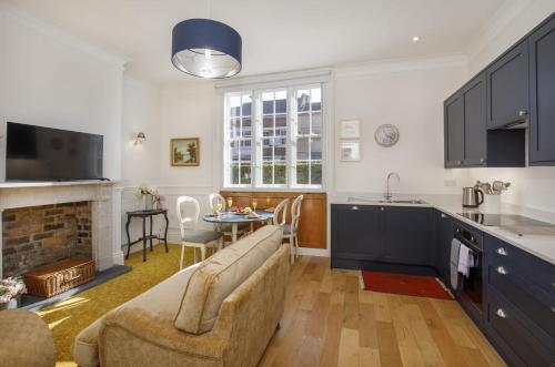 3 St Thomas's House photo 9