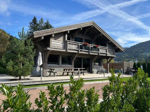 Chalet Neuf Au Chalet de Mel