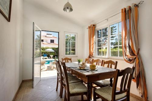 A Fantastic Place for Families, Hilton Hotel are and close to amenities