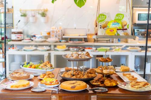 Φαγητό σε αυτό το ξενοδοχείο διαμερισμάτων ή κάπου εκεί κοντά