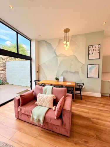 The City Nest - Sleeps 7 - Free Off Street Parking photo 12