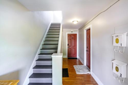 Фотография из галереи Short North - Convention - Private Parking - Pets - 2BR в Колумбусе