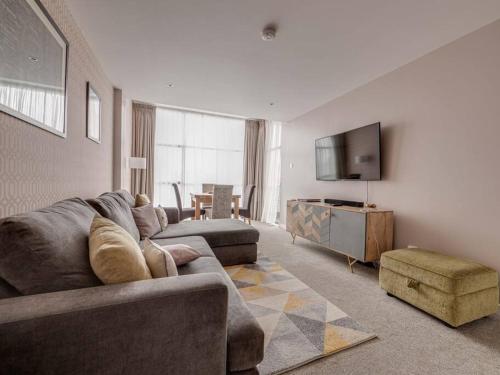 2 Bed Deansgate Apartment City Centre photo 3