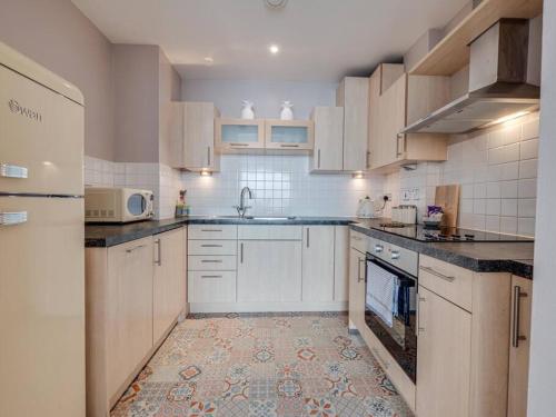 2 Bed Deansgate Apartment City Centre photo 6
