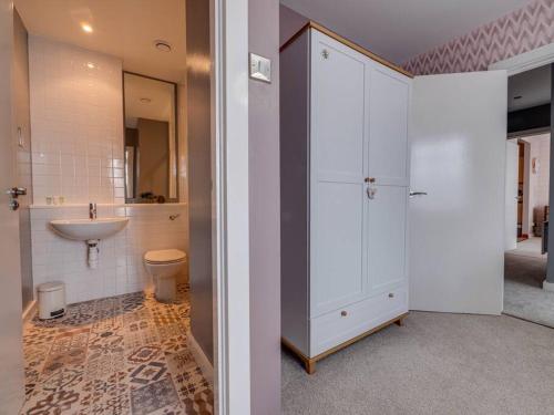 2 Bed Deansgate Apartment City Centre photo 9