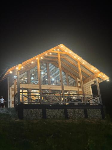 Budova, kde se prázdninový dům nachází