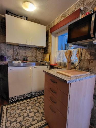 Dapur atau dapur kecil di Jolanta-Ferienwohnung an der A3