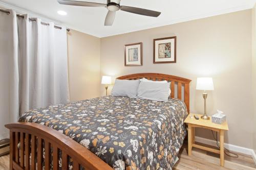 Katil atau katil-katil dalam bilik di ML288 New Deck Great Views EZ Parking WiFi Retreat