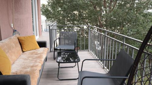 Balkón nebo terasa v ubytování Prestigious apartment in Vake, Kipshidze Street with 2 bed rooms and huge balcony