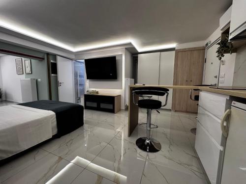 Athens Stay 40