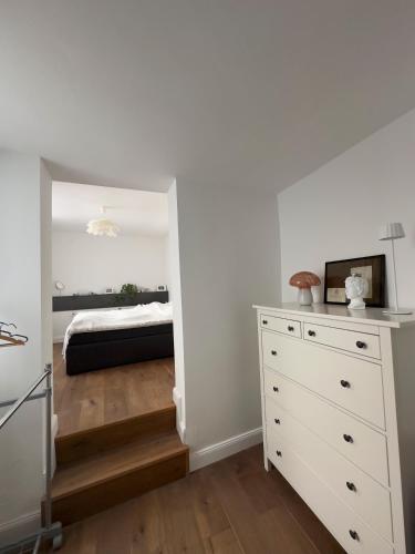 Katil atau katil-katil dalam bilik di Wohnung in Zentrum Bonn
