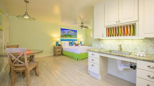 Kuchyň nebo kuchyňský kout v ubytování Ocean Palms Beach Resort