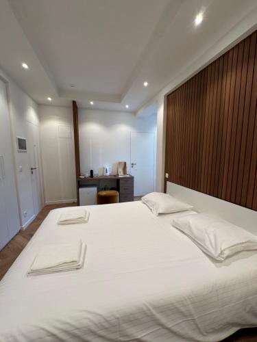 Postel nebo postele na pokoji v ubytování Hotel Room - Centrum Ghent Leie