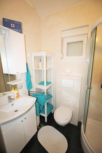 Apartment Electro with Jacuzzi