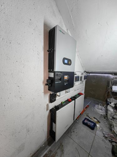 a room with a wall with a machine on it at Azrisi Apartments in Kempton Park