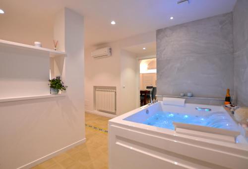 7 BLU Casa vacanze con idromassaggio photo 41