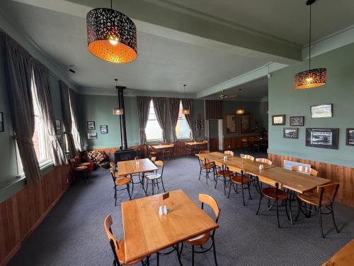 Mossburn Railway Hotelにあるシーティングエリア