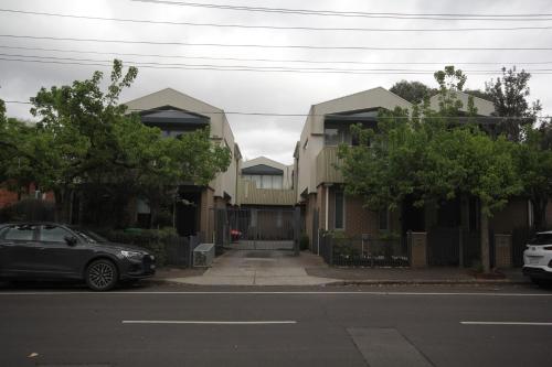 Gallery image of Lily's Townhouse in Melbourne