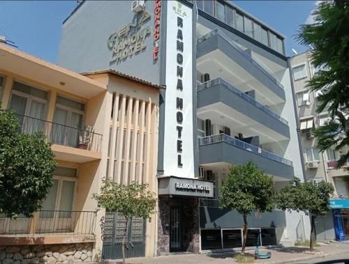 Το κτήριο όπου στεγάζεται  το ξενοδοχείο