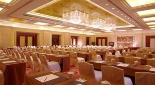 Gambar di galeri bagi New Century Hotel Zaozhuang Fengming di Taozhuang